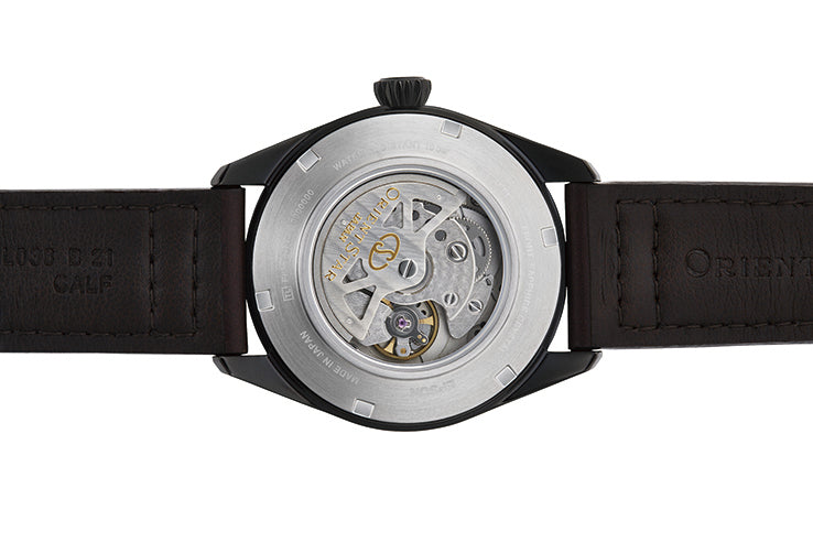 ORIENT STAR: Mechanical Sports Watch, Leather Strap - 41.0mm (RE-AU0201E)