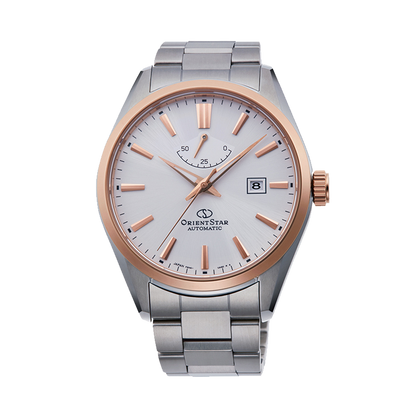 ORIENT STAR: Mechanical Contemporary Watch, Metal Strap - 42.0mm (RE-AU0401S)