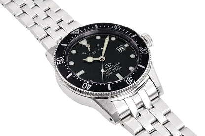 ORIENT STAR: Mechanical Sports Watch, Metal Strap - 41.0mm (RE-AU0601B)